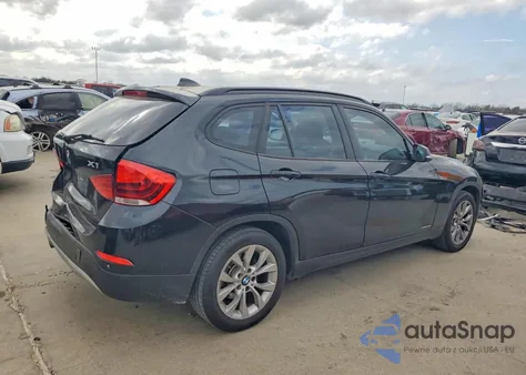 2013 BMW X1 xDrive28I из США, поврежденный, VIN WBAVL1C5XDVR91272